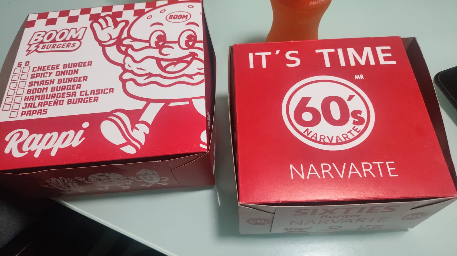 Empaque personalizado — Boom Burgers · 60's