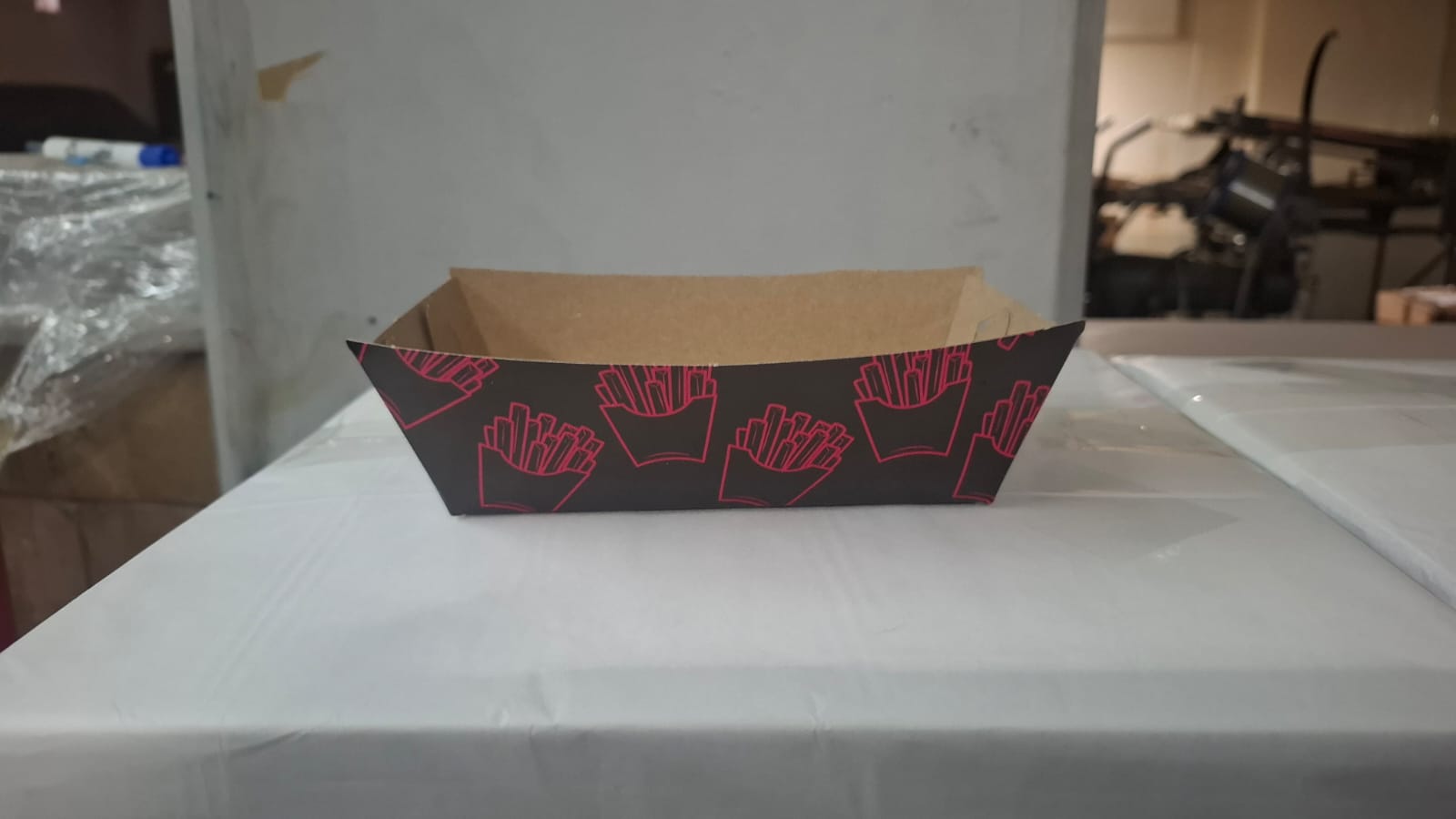 Empaque personalizado — Charola papas